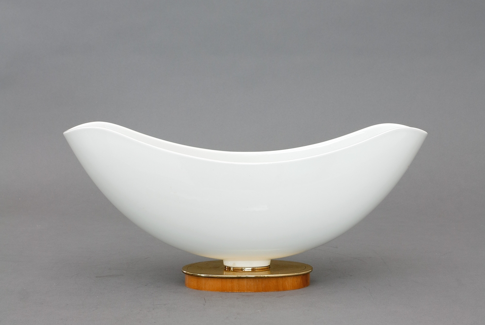 Auktionshaus Quentin Berlin  Porzellan / Fayence Blumenschiff  KPM Berlin  2. Hälfte 20. Jh.