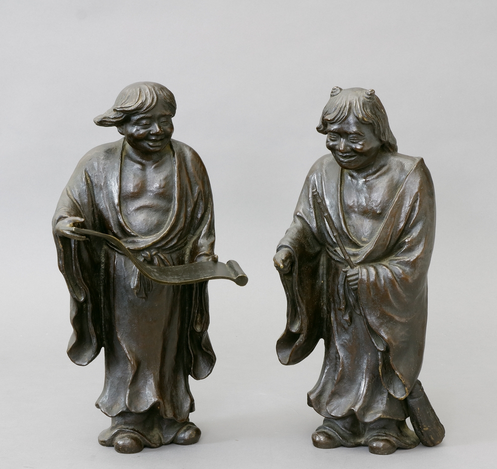 Auktionshaus Quentin Berlin  Asiatika Japan  Meiji  Paar Mönche  Vollbronze