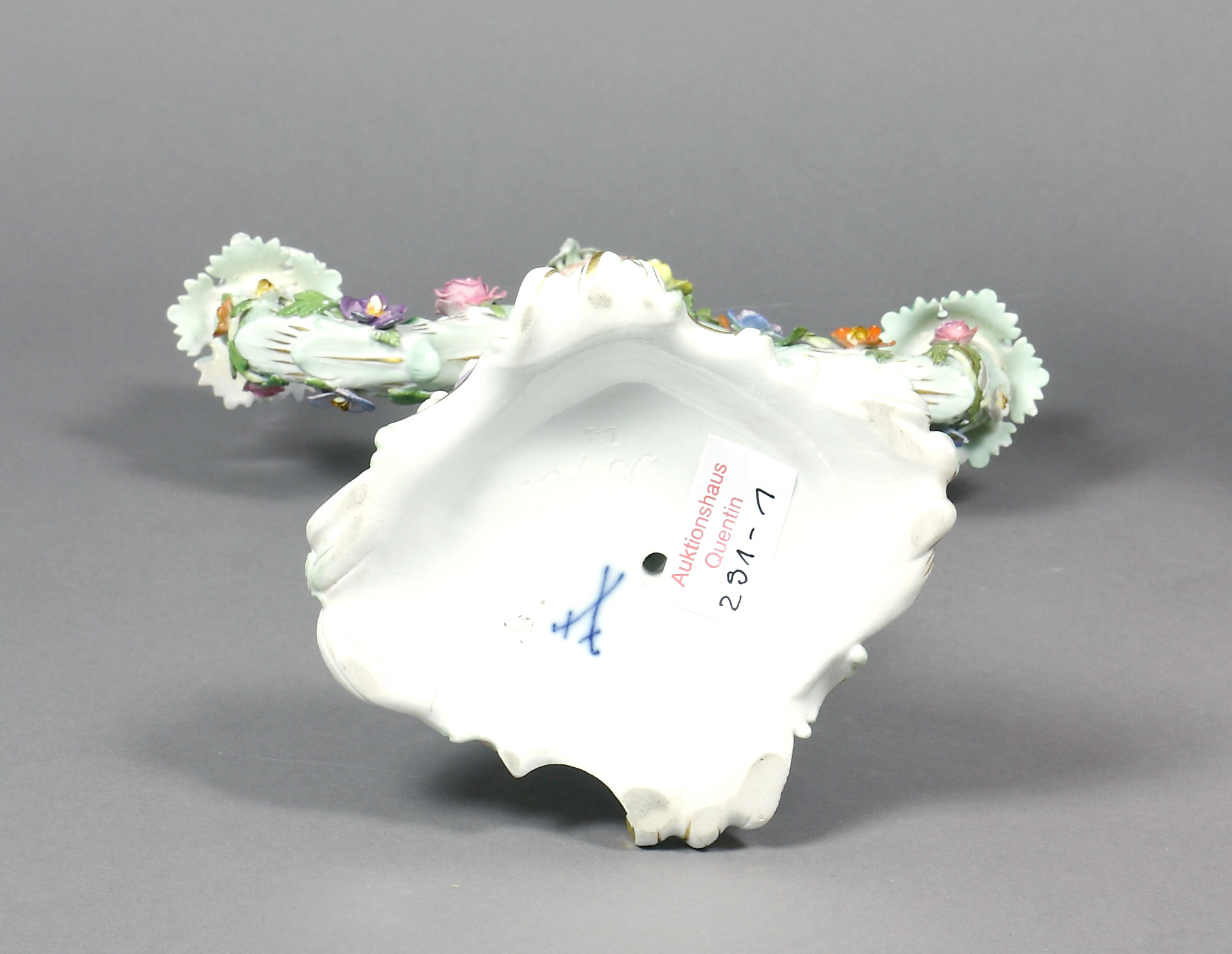 Auktionshaus Quentin Berlin  Porzellan / Fayence Kerzenleuchter  Meissen  19. Jh.  ein Paar