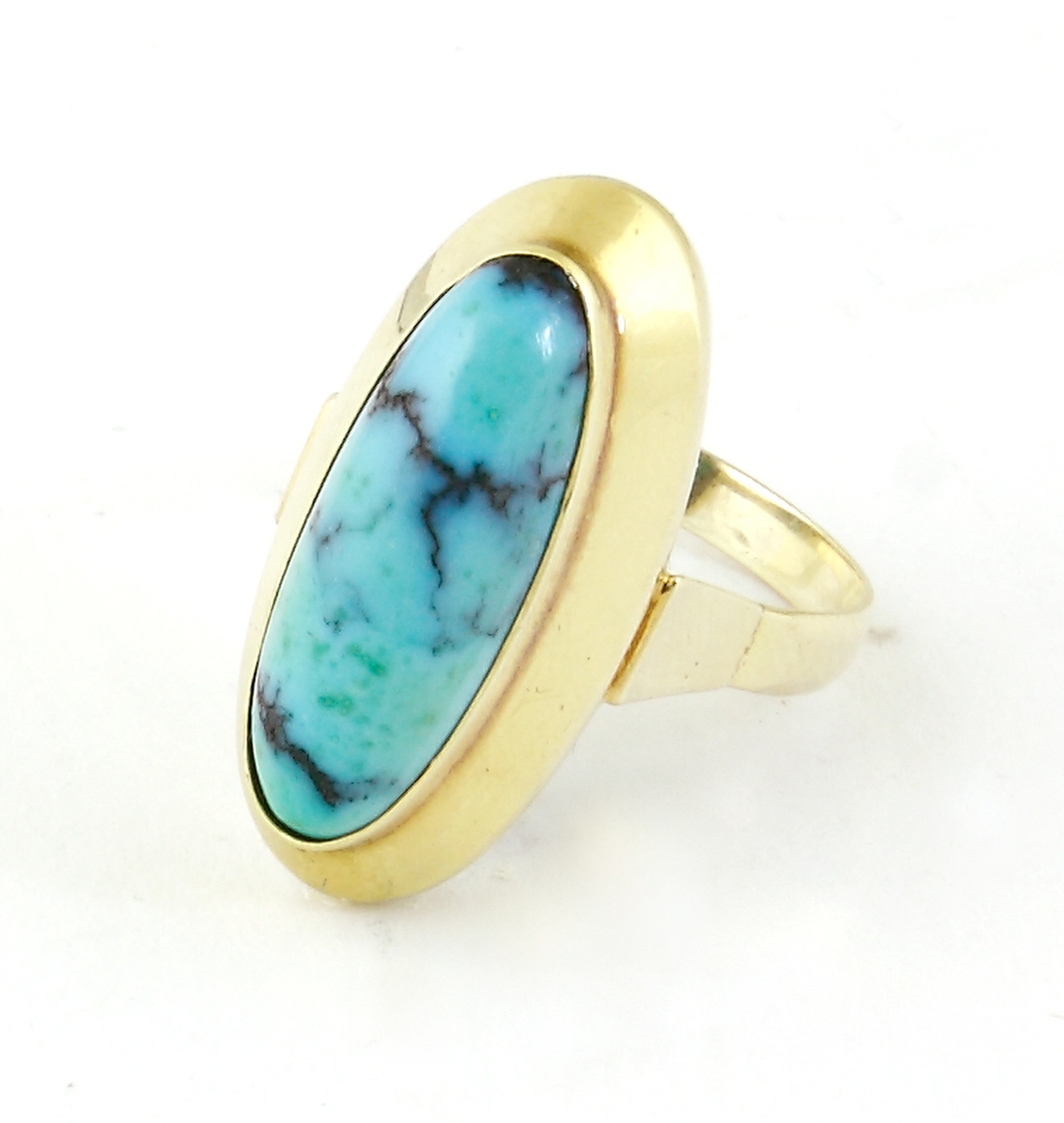 Auktionshaus Quentin Berlin  Schmuck Ring  585er GG. mit mamoriertem ovalem Türkis. RG. 10. Bruttogewicht ca. 4 4 g.