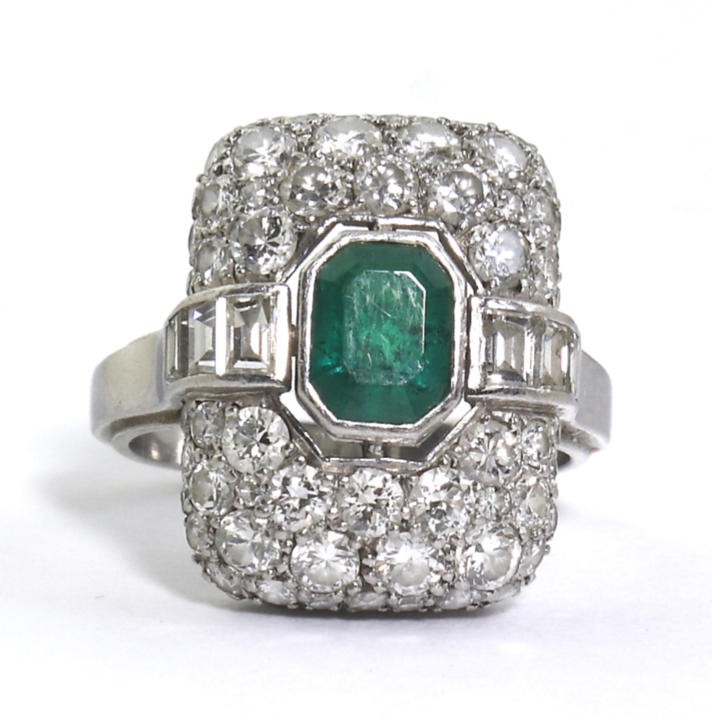 Auktionshaus Quentin Berlin Ring  950er Platin mit ca. 30 Diamanten