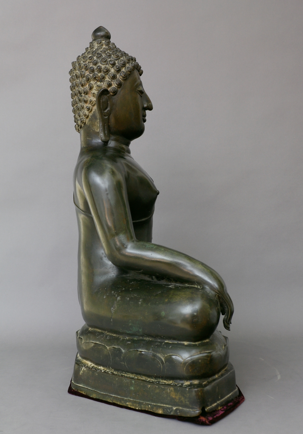 Auktionshaus Quentin Berlin  Möbel / Einrichtungsgegenstände Thailand  Buddha  Bronze