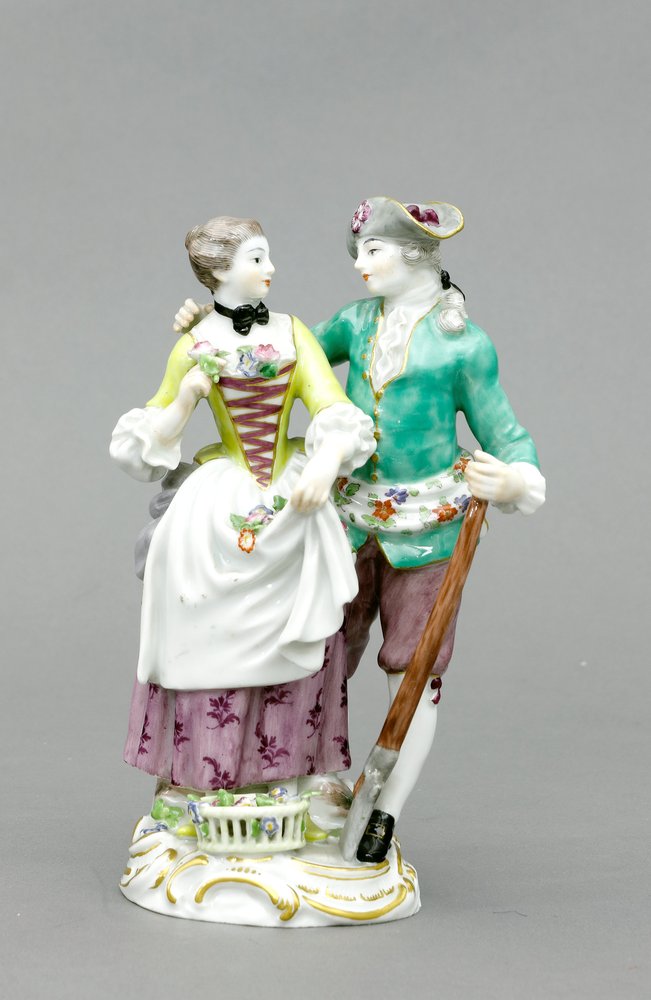 Auktionshaus Quentin Berlin  Porzellan / Fayence Figurgruppe  Meissen  nach 1933  Allegorie des Frühlings.