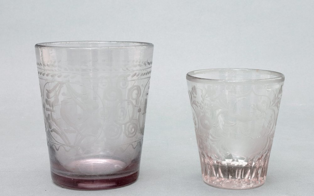 Auktionshaus Quentin Berlin  Glas Becher  Hirschberger Tal  Niederschlesien  um 1710/20  zwei Stück