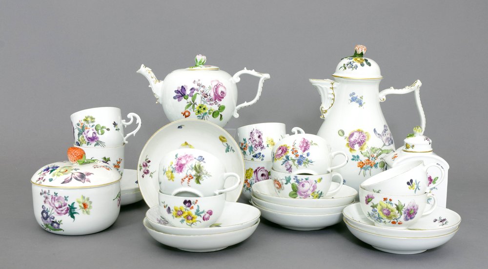 Auktionshaus Quentin Berlin  Porzellan / Fayence Kaffee-/Tee-Service  Meissen  um 1850  24 Teile