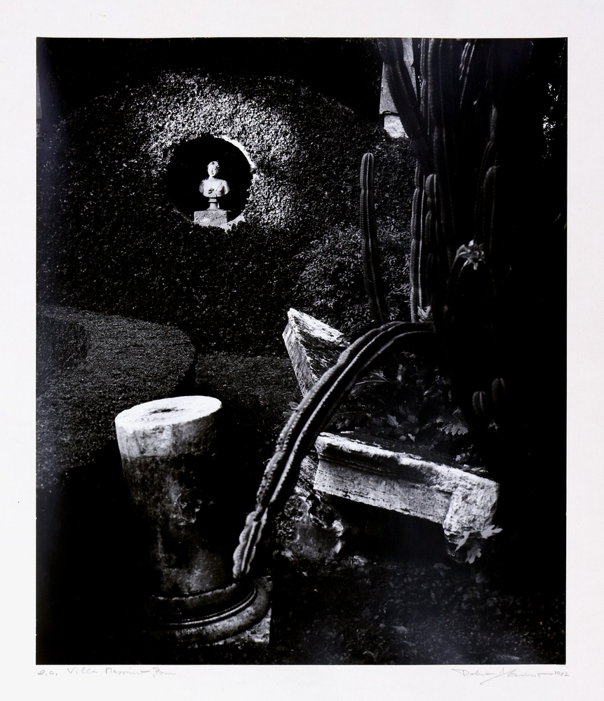 Auktionshaus Quentin Berlin  Künstlergrafik Häusser  Robert  Villa Massimo  Rom. 1982. Zwei Fotographien.