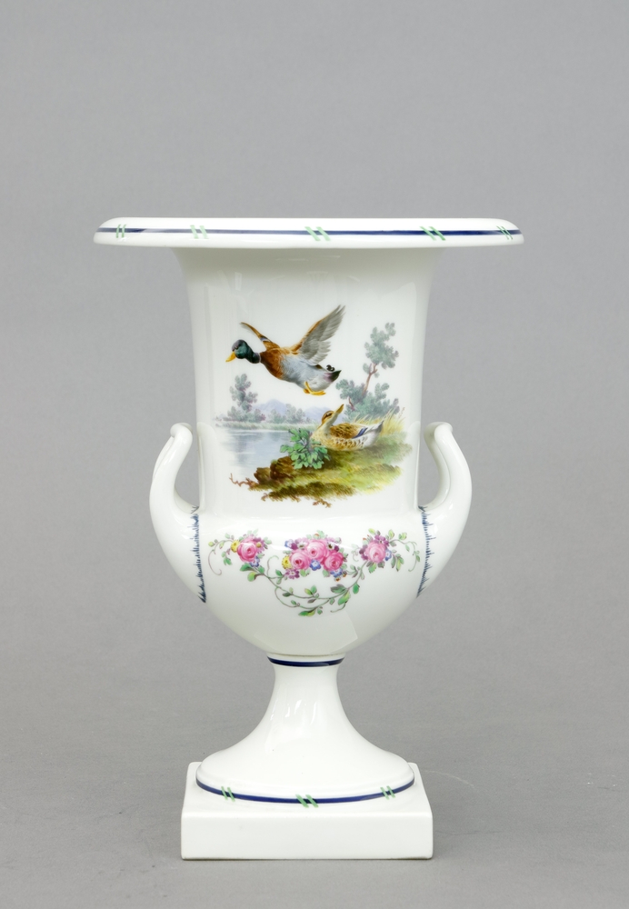 Auktionshaus Quentin Berlin  Porzellan / Fayence Vase  Redensche Kratervase  KPM Berlin  1914 - 1918